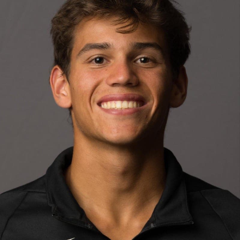 Quintin Lowe